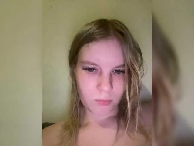 Amelia2004 – webcam model profile photo