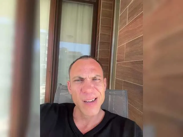 ElitePair – webcam model profile photo