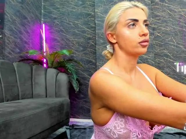 izabelatessa – webcam model profile photo