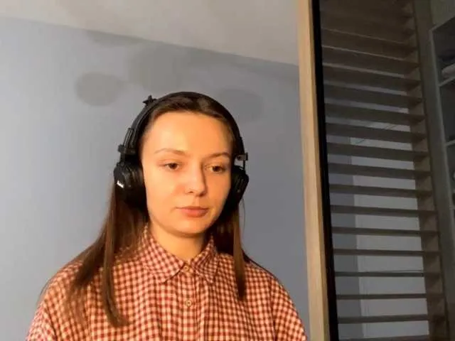 KittieRusu – webcam model profile photo