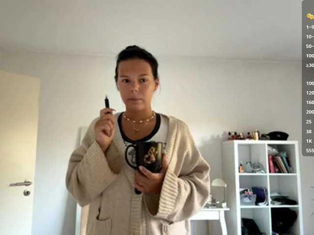 MerleRusson – webcam model profile photo