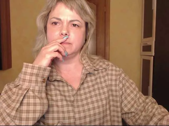 sweetsunset11 – webcam model profile photo