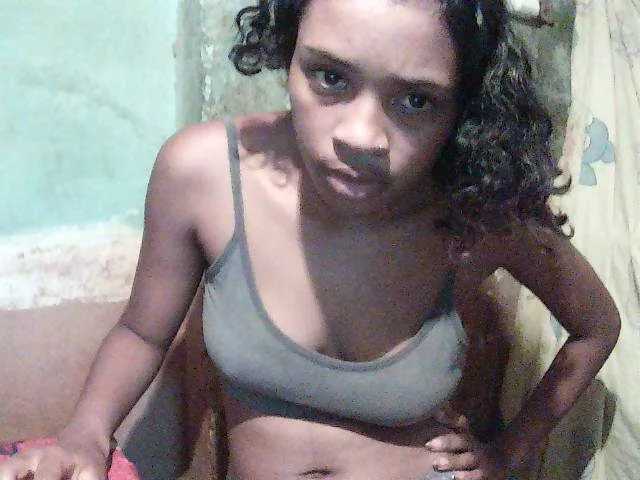 TriciaBella – webcam model profile photo